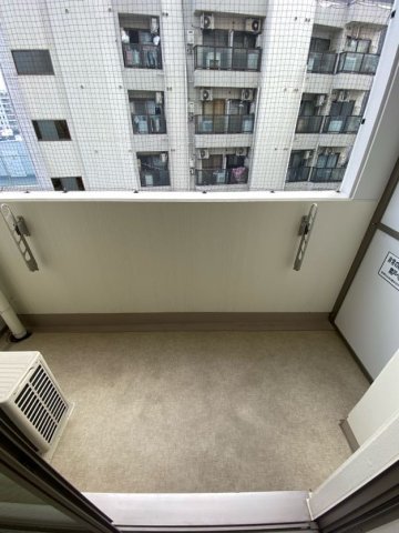 バルコニー　陽当たり良好なバルコニーです