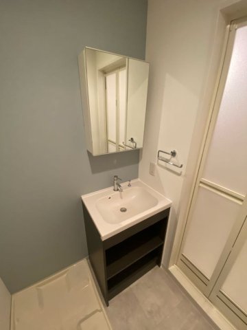 洗面設備　脱衣スペースもあります