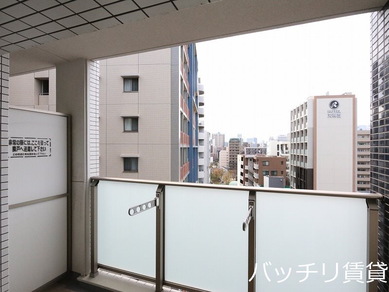 バルコニー　別号室写真の為現況を優先致します。