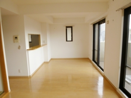 居室・リビング　広々としたLDKです♪