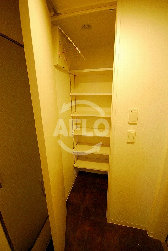 玄関　アーバネックス心斎橋　玄関