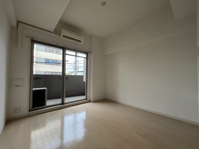 居室・リビング　エアコン付きで初期費用を抑えられます♪