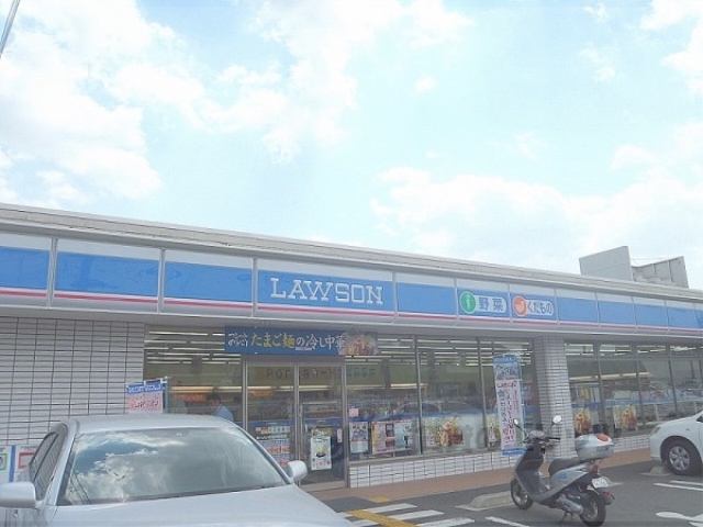 コンビニ　ローソン宇治伊勢田店（コンビニ）まで700m