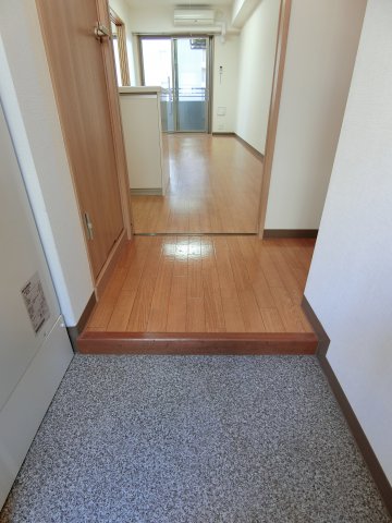 玄関　詳細は、RISUMO江坂本店→06-6155-7137まで♪
