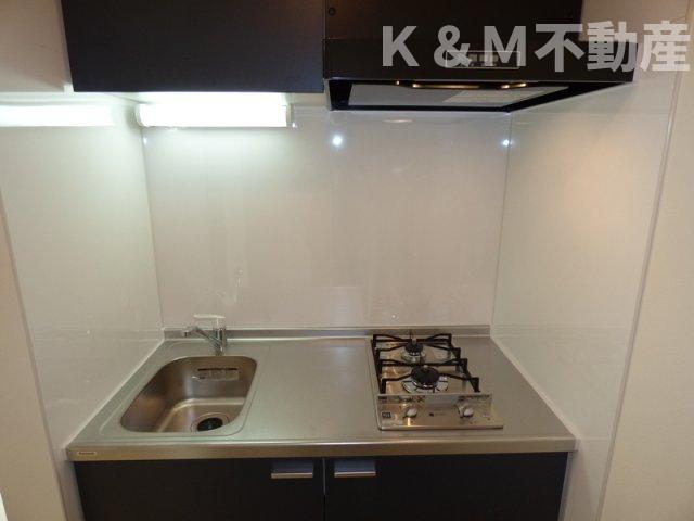 キッチン　コンパクトなキッチンで掃除もラクラク