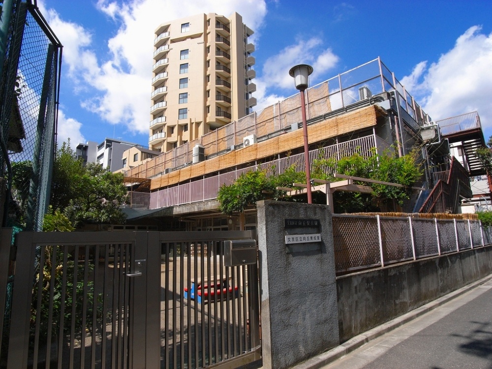 幼稚園・保育園　区立向丘保育園（幼稚園・保育園）まで122m