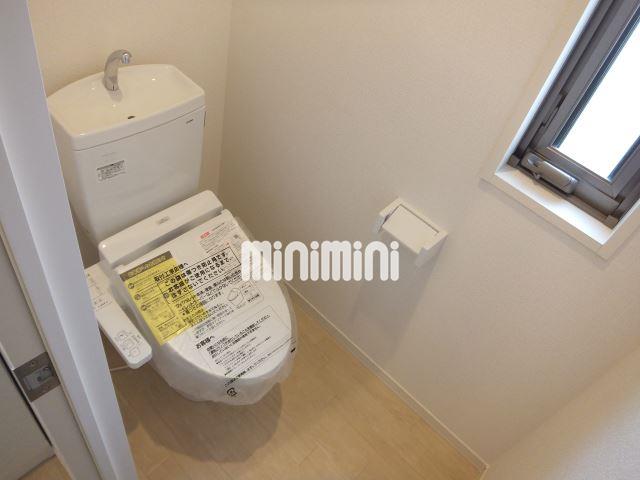 トイレ　嬉しい温水洗浄便座です