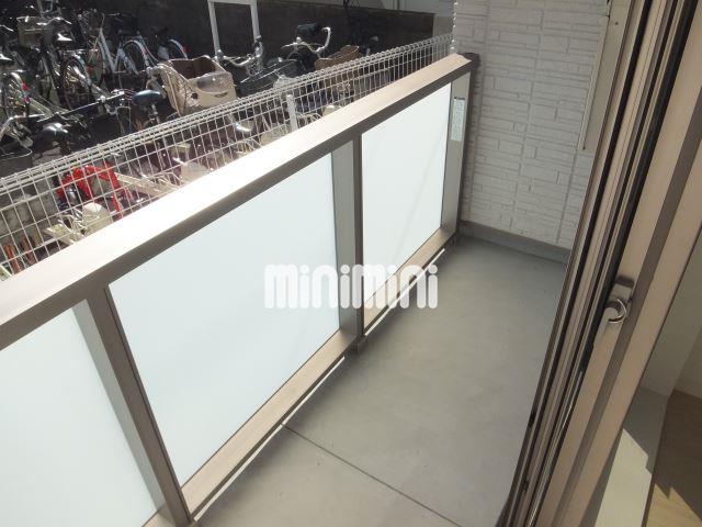 バルコニー　洗濯物が干せますよ