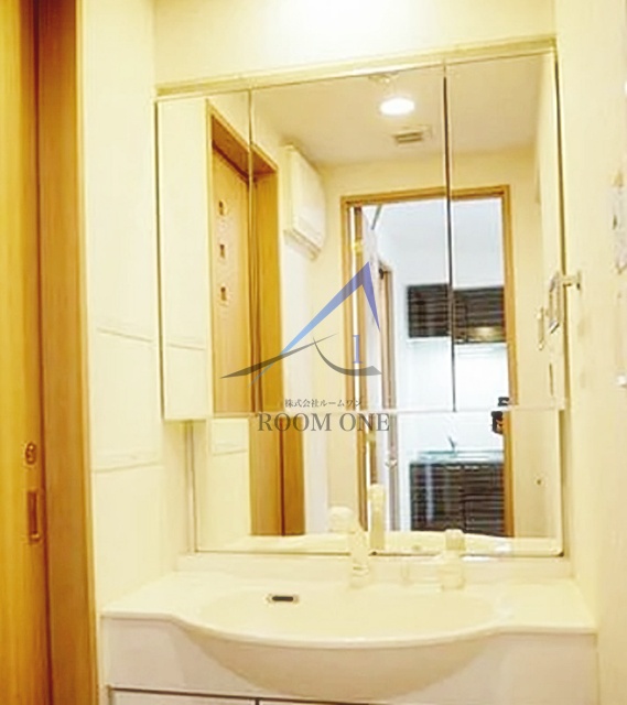 洗面設備　洗面台です。