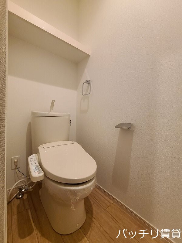トイレ　※同型タイプ写真の為、現状優先。
