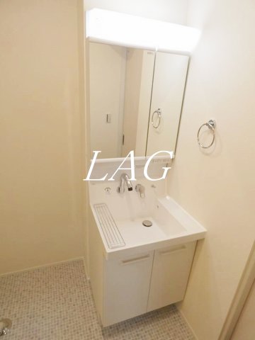 洗面設備　独立洗面台です。