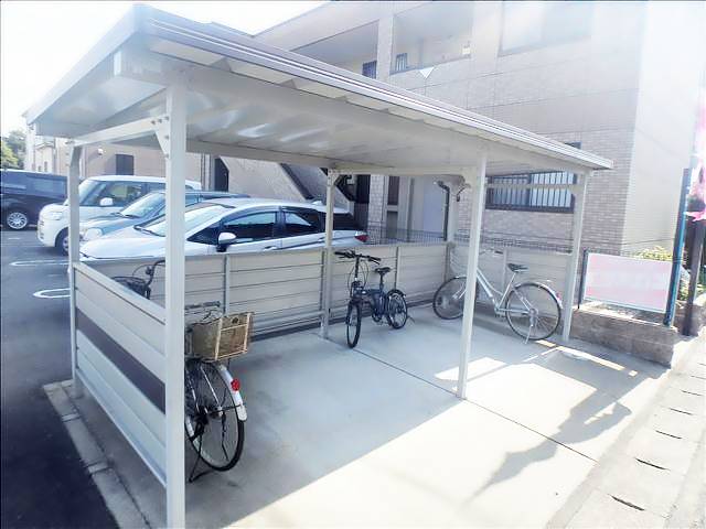 駐車場　駐輪場