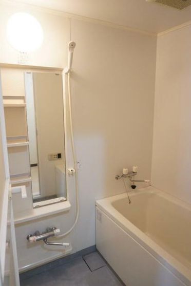 バス・シャワールーム　お風呂です