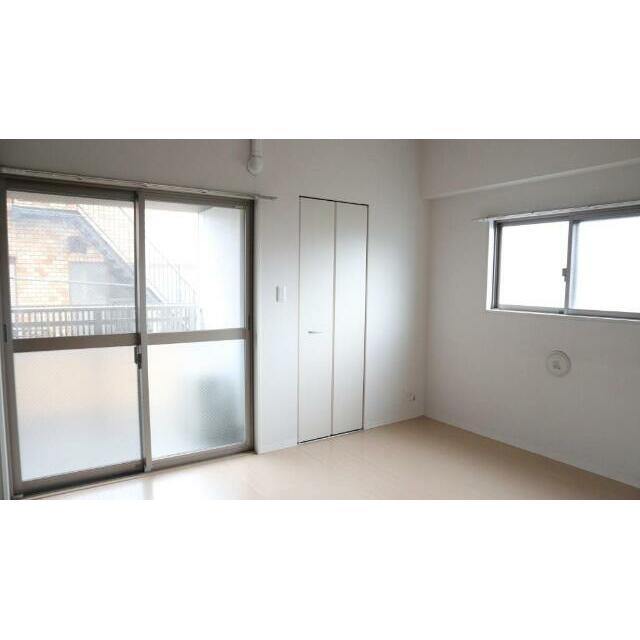 居室・リビング　反転タイプ