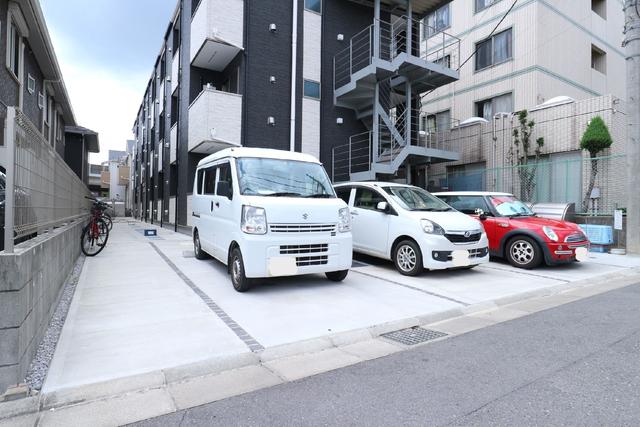 駐車場　駐車場