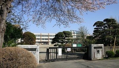 小学校　茨城町立長岡小学校（小学校）まで1300m
