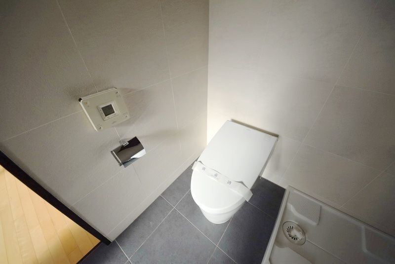 トイレ　★温水洗浄付きトイレ★