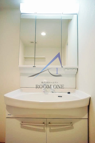 洗面設備　洗面台です。