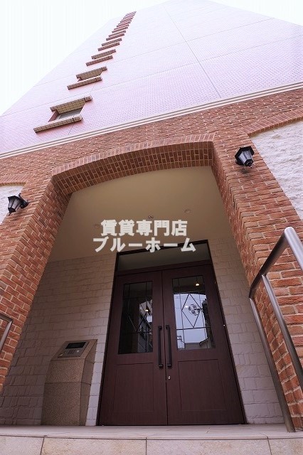 建物外観　鉄筋コンクリート造11階建の物件！