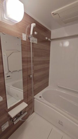 バス・シャワールーム　別部屋参考写真