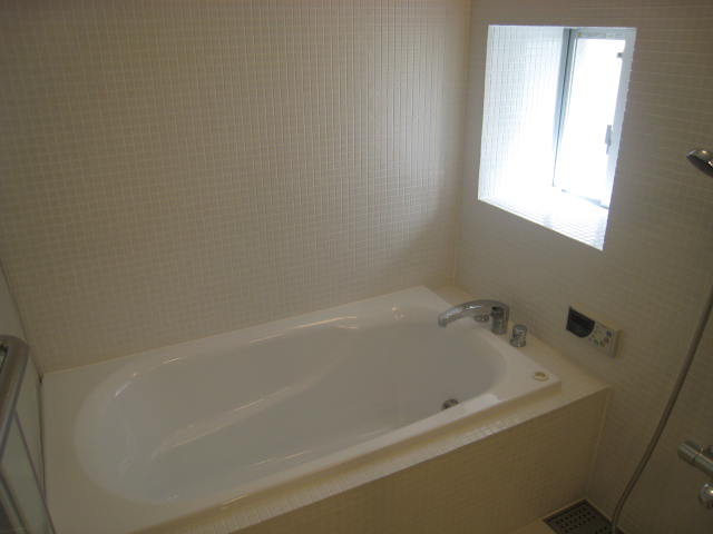 バス・シャワールーム　浴室です。