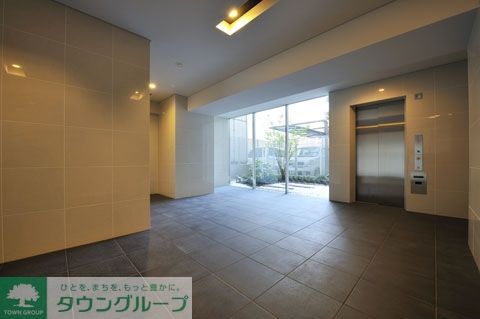 ロビー　エントランス