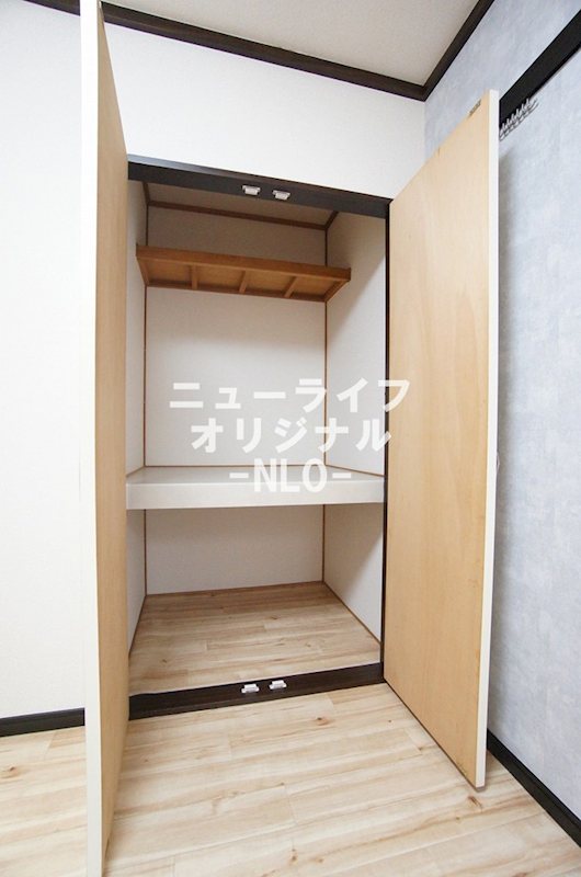 収納　奥行きのある収納スペースで荷物もたくさん入ります