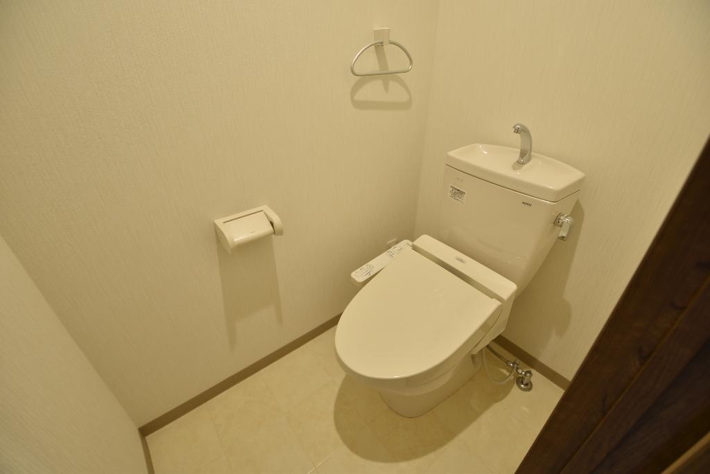 トイレ　シャワー付トイレ