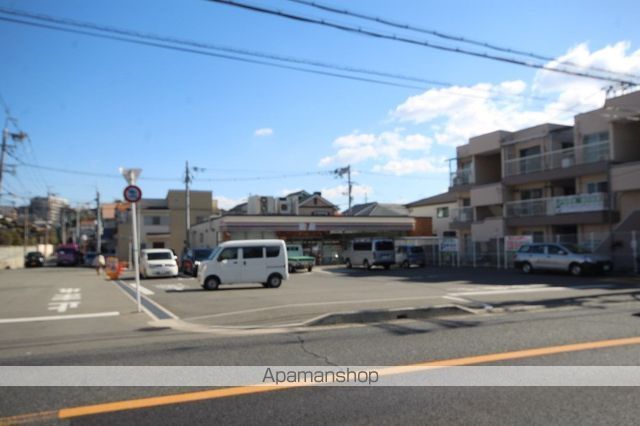 コンビニ　セブン－イレブン豊中螢池東町店（コンビニ）まで709m