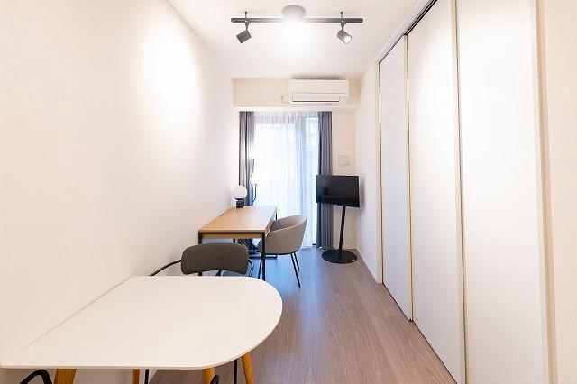 居室・リビング　居室、リビング?