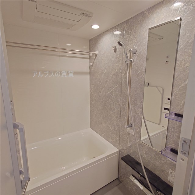 バス・シャワールーム　同一仕様です