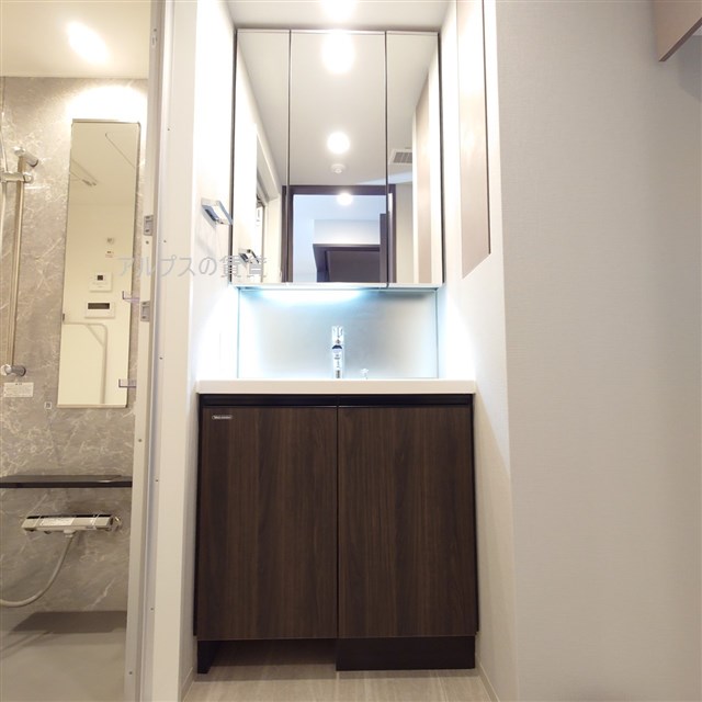 洗面設備　同一仕様です