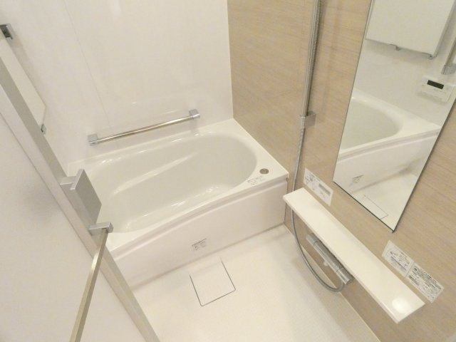 バス・シャワールーム　バス※別部屋参考写真