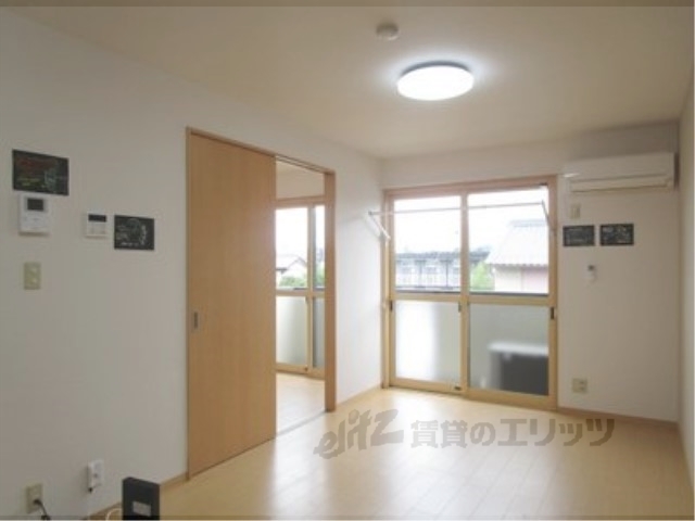 居室・リビング　リビング