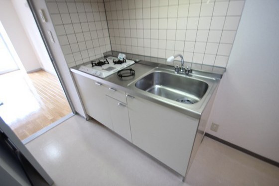 キッチン　※別部屋の写真です