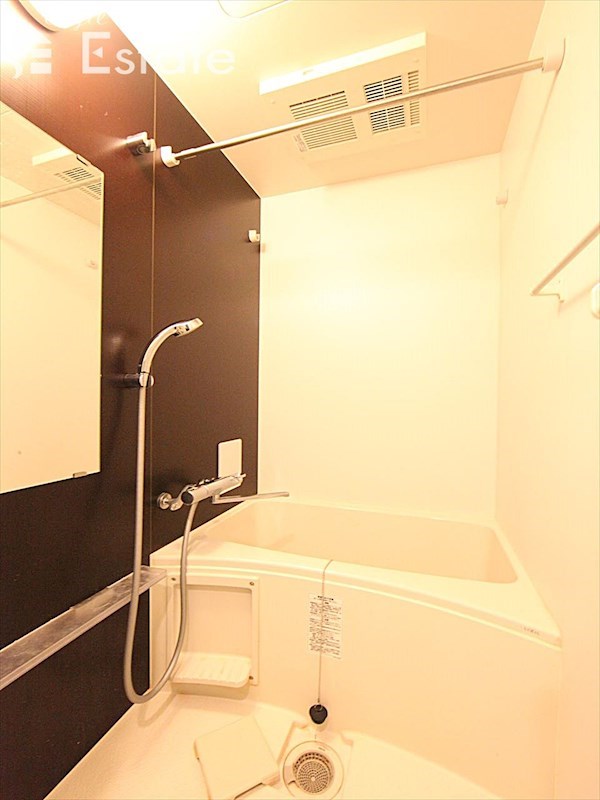 バス・シャワールーム　バスルーム