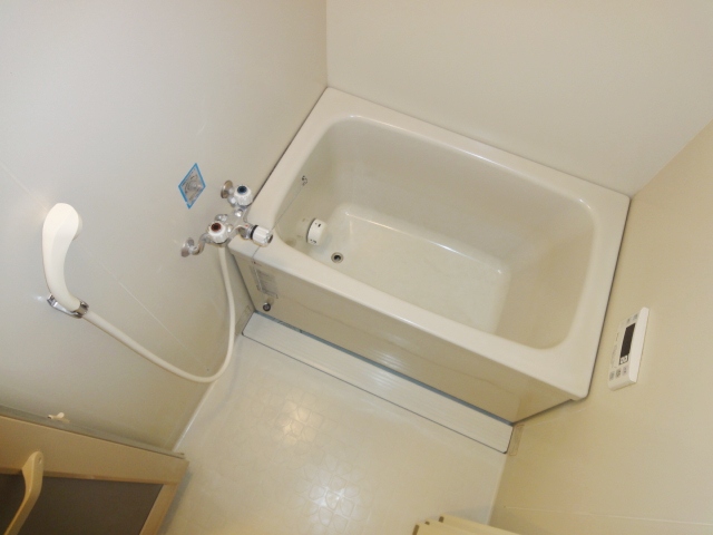 バス・シャワールーム　※同建物の類似写真となります。