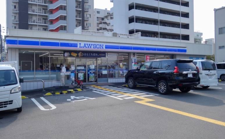 コンビニ　ローソン港区弁天五丁目店（コンビニ）まで566m