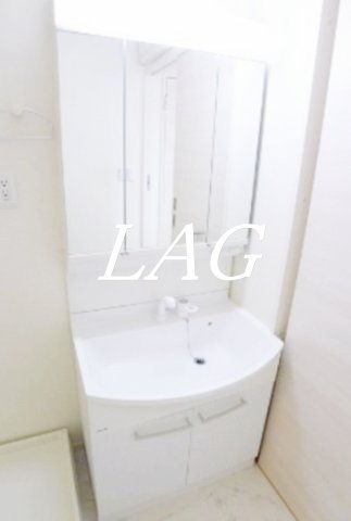 洗面設備　洗面台です。