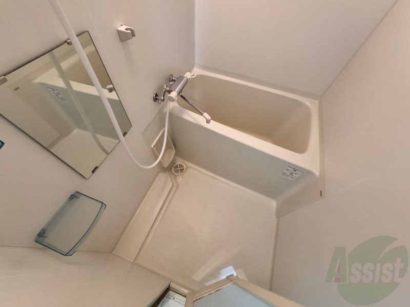 バス・シャワールーム　お風呂になります。一日の疲れを癒してくださいね。