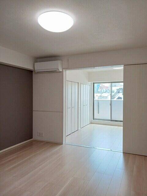 居室・リビング　インターネット対応です