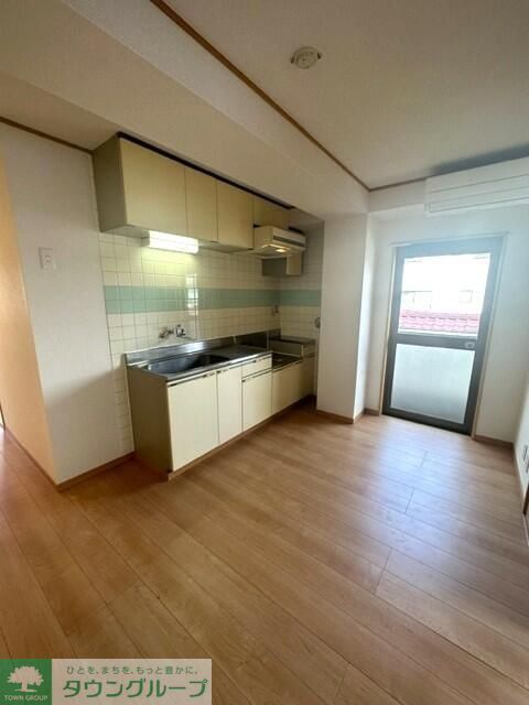 居室・リビング　※別号室参考画像