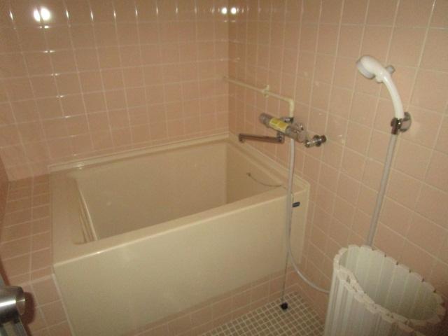 バス・シャワールーム　きれいなお風呂です