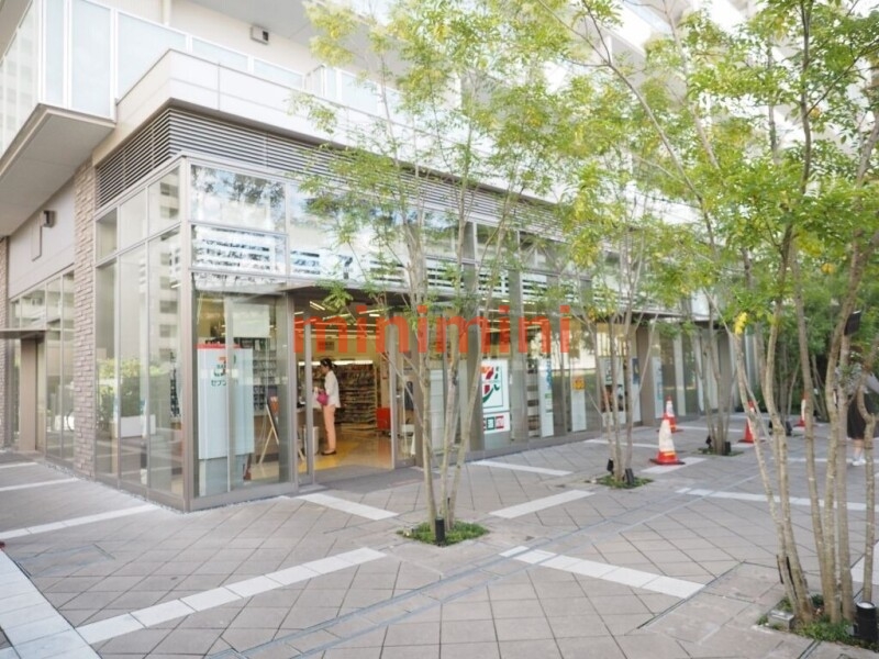コンビニ　セブンイレブン阪急山田駅前店（コンビニ）まで1314m