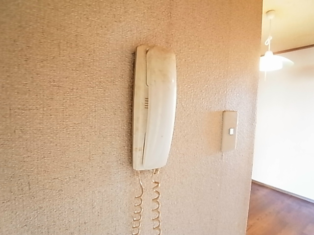 セキュリティ　モニター付きインターホンに取替