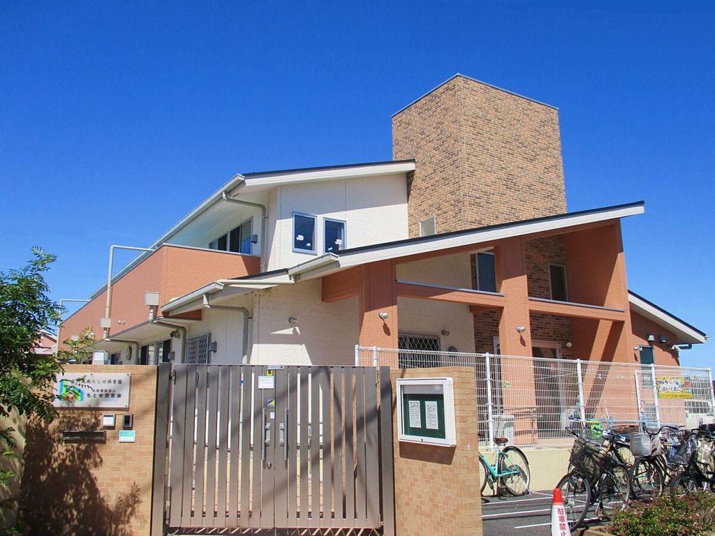 幼稚園・保育園　吉川美南ちとせ保育園（幼稚園・保育園）まで440m