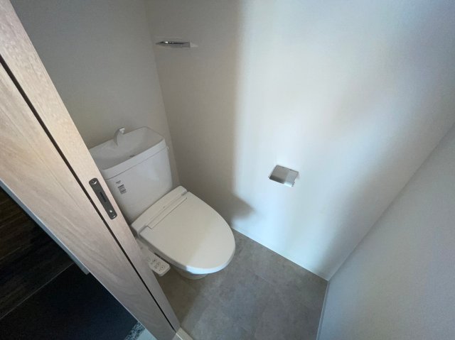トイレ　ソルテラス阿波座ウィズ　トイレ