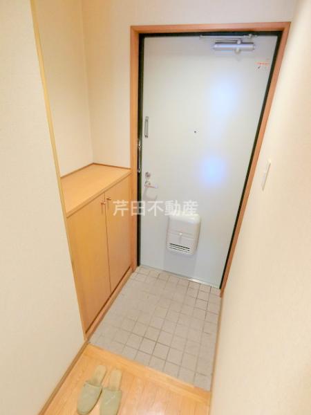 玄関　写真は別のお部屋のイメージです