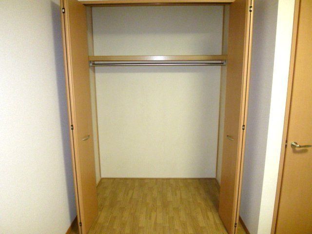 収納　クローゼット付きです。