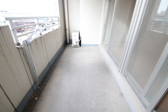 バルコニー　※別室の参考写真の為、現況優先です。